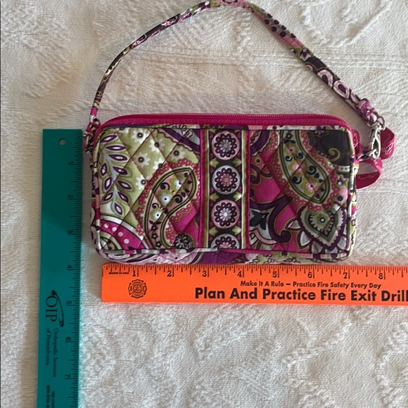 Vera Bradley Very Berry Paisley wristlet - Picture 5 of 12
